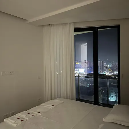 Renas 4 Apartment