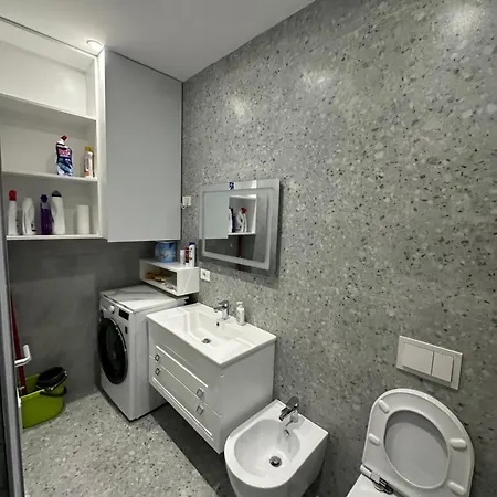 Renas 4 Apartment *