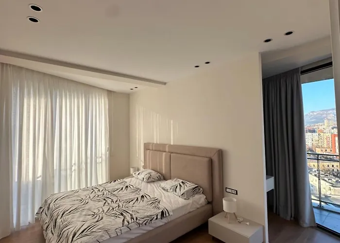 Apartament Renas 4 *